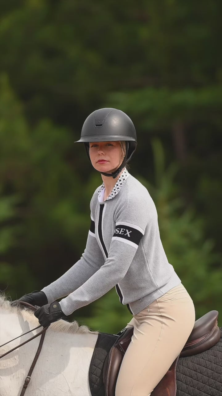 Load video: Essex Logo Sweater - Grey